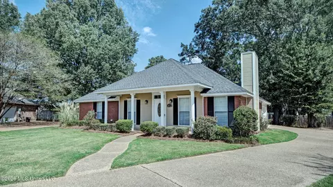 Exterior - 204 Planters Cv, Madison, MS 39110 photo 2 of 7