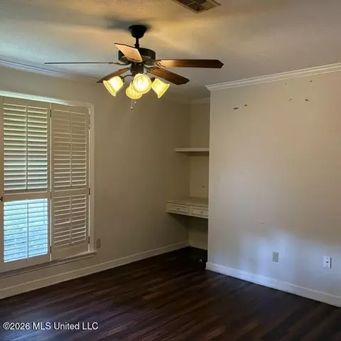 Bedroom - 5460 Saratoga Dr, Jackson, MS 39211 photo 2 of 2