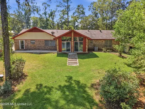 Exterior - 454 Cheyenne Ln, Madison, MS 39110 photo 7 of 13