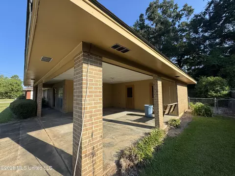 Other - 102 Brookfield Dr, Natchez, MS 39120 photo 4 of 9