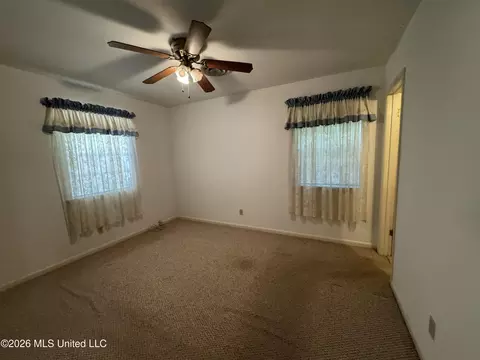 Bedroom - 102 Brookfield Dr, Natchez, MS 39120 photo 5 of 7