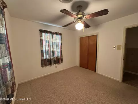 Bedroom - 102 Brookfield Dr, Natchez, MS 39120 photo 2 of 7