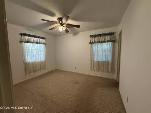 Bedroom - 102 Brookfield Dr, Natchez, MS 39120 photo 4 of 7