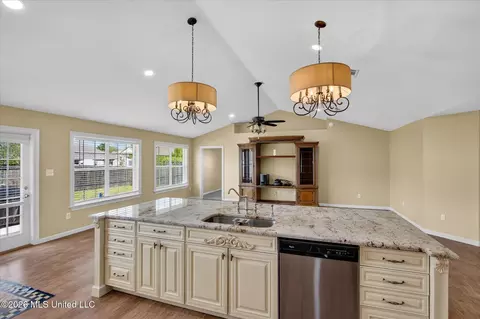 Kitchen - 3104 Wayne Dr, Biloxi, MS 39530 photo 7 of 7