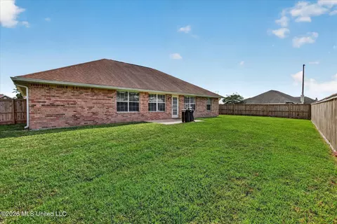 Exterior - 3104 Wayne Dr, Biloxi, MS 39530 photo 4 of 5