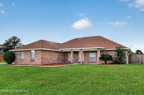 Exterior - 3104 Wayne Dr, Biloxi, MS 39530 photo 3 of 5