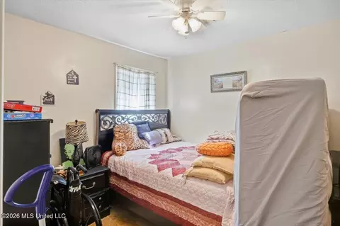 Bedroom - 3609 W Northside Dr, Jackson, MS 39213 photo 2 of 5