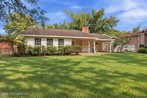 Exterior - 5225 Sunnyvale Dr, Jackson, MS 39211 photo 11 of 15