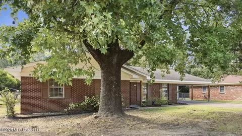 Other - 5225 Sunnyvale Dr, Jackson, MS 39211 photo 3 of 23