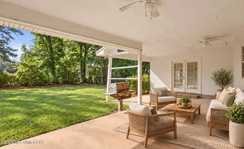 Exterior - 5225 Sunnyvale Dr, Jackson, MS 39211 photo 12 of 15