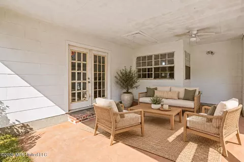 Exterior - 5225 Sunnyvale Dr, Jackson, MS 39211 photo 13 of 15
