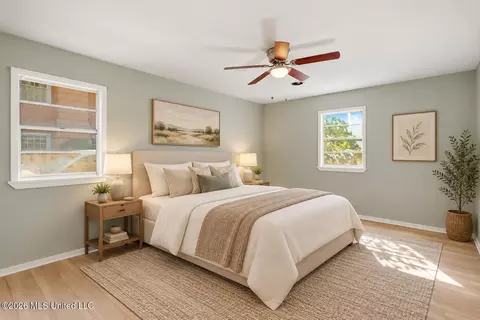 Bedroom - 5225 Sunnyvale Dr, Jackson, MS 39211 photo 1 of 2