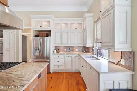 Kitchen - 978 Emily Dr, Biloxi, MS 39532 photo 3 of 7