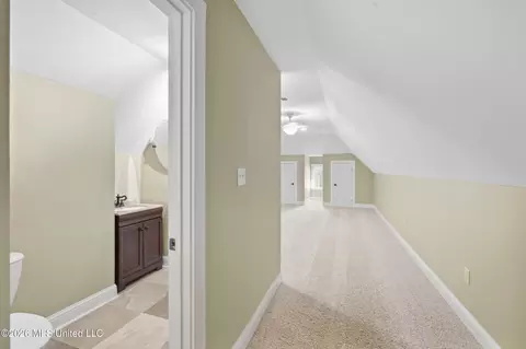 Entry Way - 978 Emily Dr, Biloxi, MS 39532 photo 6 of 6