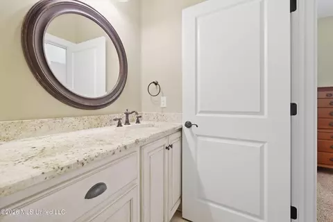 Bath - 978 Emily Dr, Biloxi, MS 39532 photo 7 of 10