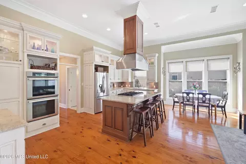 Kitchen - 978 Emily Dr, Biloxi, MS 39532 photo 1 of 7