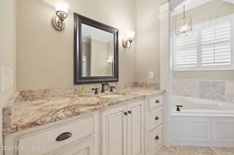 Bath - 978 Emily Dr, Biloxi, MS 39532 photo 1 of 10