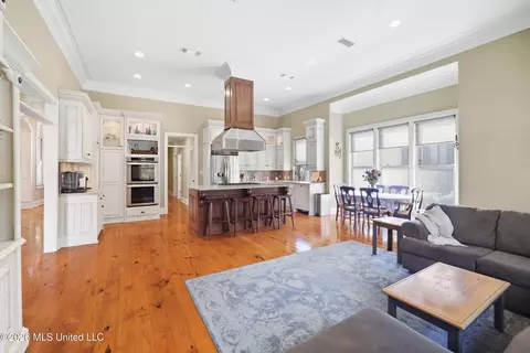 Kitchen - 978 Emily Dr, Biloxi, MS 39532 photo 7 of 7