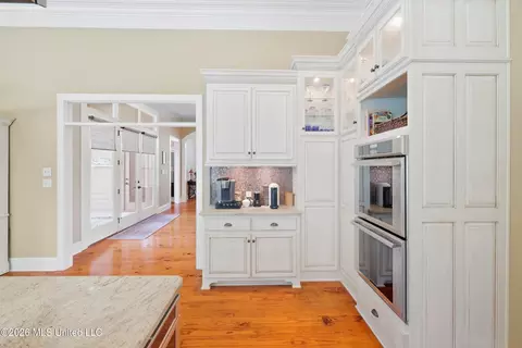 Kitchen - 978 Emily Dr, Biloxi, MS 39532 photo 2 of 7