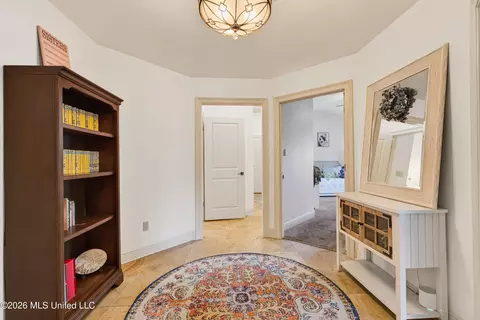 Entry Way - 12244 E Pointe Dr, Picayune, MS 39466 photo 6 of 8