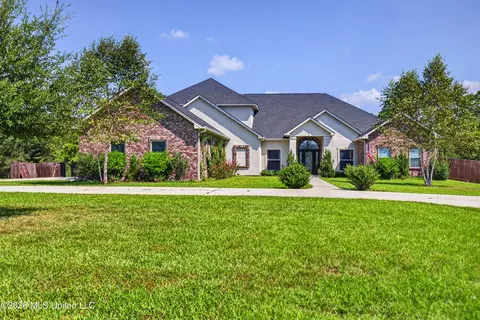 Exterior - 12244 E Pointe Dr, Picayune, MS 39466 photo 3 of 20