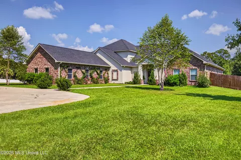 Exterior - 12244 E Pointe Dr, Picayune, MS 39466 photo 4 of 20