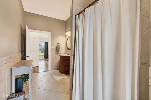 Bath - 12244 E Pointe Dr, Picayune, MS 39466 photo 2 of 11