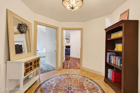 Entry Way - 12244 E Pointe Dr, Picayune, MS 39466 photo 7 of 8