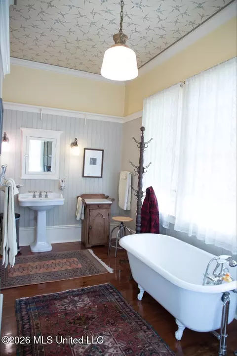 Bath - 138 E Fulton St, Canton, MS 39046 photo 5 of 5