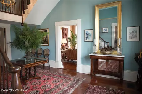 Entry Way - 138 E Fulton St, Canton, MS 39046 photo 3 of 6