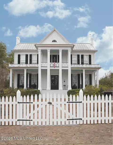 Exterior - 138 E Fulton St, Canton, MS 39046 photo 1 of 11