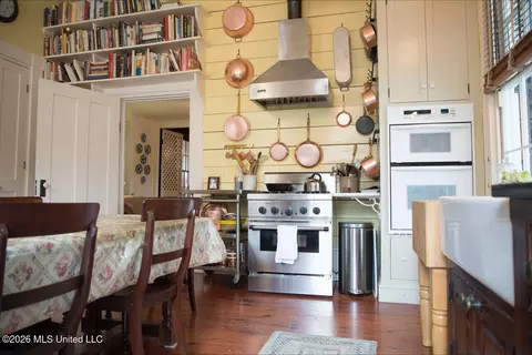 Kitchen - 138 E Fulton St, Canton, MS 39046 photo 3 of 6