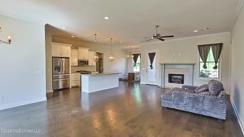 Living - 359 Emerald Way, Brandon, MS 39047 photo 1 of 3