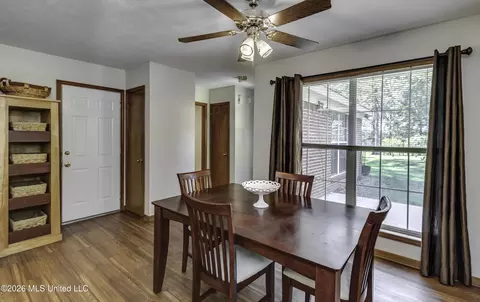 Dining - 210 Southampton Pl, Brandon, MS 39042 photo 5 of 11