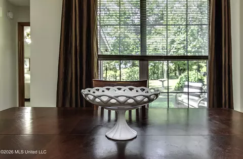 Dining - 210 Southampton Pl, Brandon, MS 39042 photo 7 of 11
