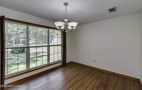 Dining - 210 Southampton Pl, Brandon, MS 39042 photo 4 of 11