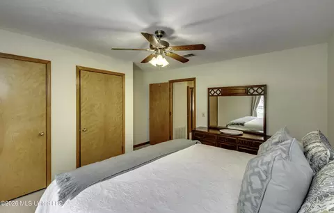Bedroom - 210 Southampton Pl, Brandon, MS 39042 photo 3 of 12