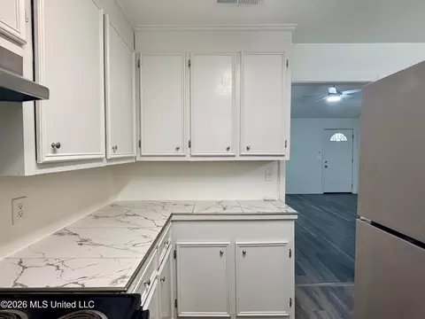 Kitchen - 260 Morrison Rd, Florence, MS 39073 photo 4 of 4