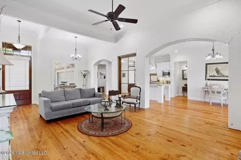 Other - 106 Elizabeth Dr, Brandon, MS 39042 photo 4 of 11
