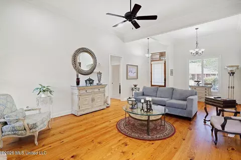 Other - 106 Elizabeth Dr, Brandon, MS 39042 photo 3 of 11