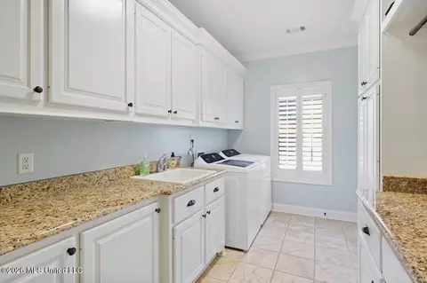 Other - 106 Elizabeth Dr, Brandon, MS 39042 photo 8 of 11
