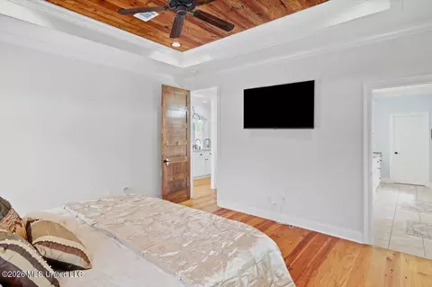 Bedroom - 106 Elizabeth Dr, Brandon, MS 39042 photo 2 of 3