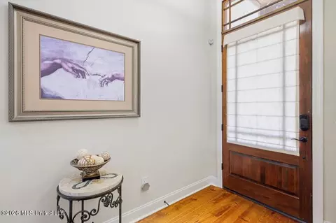 Entry Way - 106 Elizabeth Dr, Brandon, MS 39042 photo 1 of 2