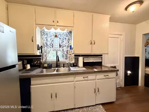 Kitchen - 311 N Street Dr, Brookhaven, MS 39601 photo 3 of 4