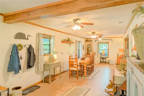 Entry Way - 213 Sand Spring Loop, Leakesville, MS 39451 photo 1 of 1