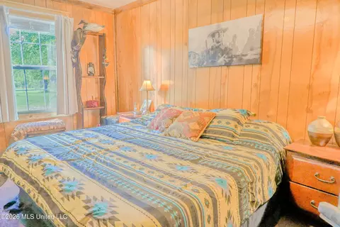 Bedroom - 213 Sand Spring Loop, Leakesville, MS 39451 photo 3 of 4