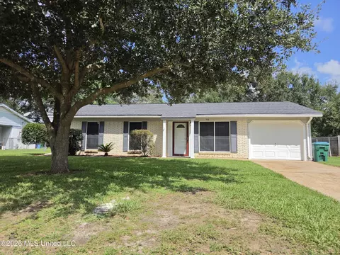108 Graham St, Gulfport, MS 39503