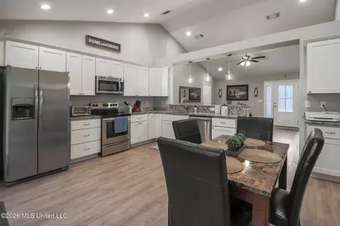 Kitchen - 20 Summit View Dr, Perkinston, MS 39573 photo 2 of 2