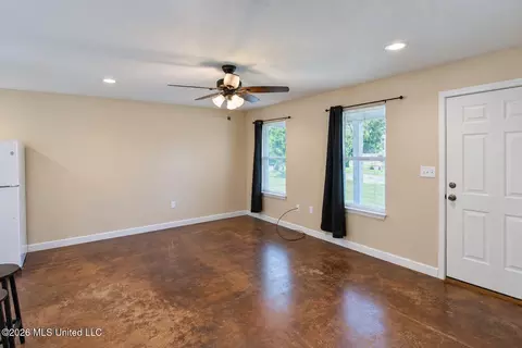 Living - 50 Plum St, Lucedale, MS 39452 photo 1 of 2