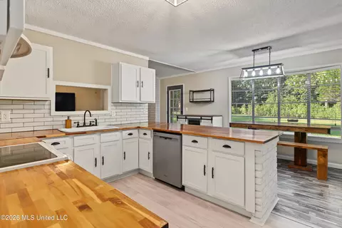 Kitchen - 86 Teresa Dr, Lucedale, MS 39452 photo 1 of 3